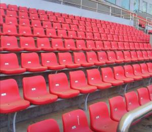 フットボールスタジアム スポーツ 固定座席 プラスチックスタンド パーソナライズされた色