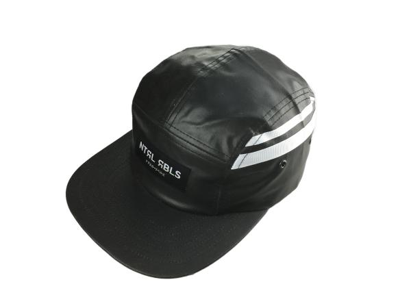 Fashionable 5 Panel Camp Caps With Flat PU Visor And Woven Label Logo