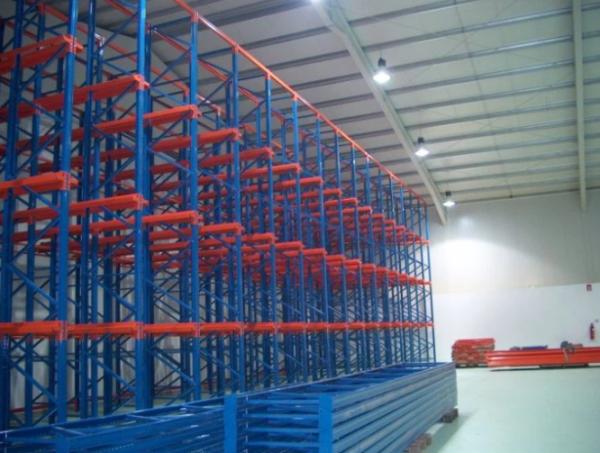 Heavy Duty Drive In Racking Bulk Storage Warehouse Shelf Rack System 2550-15000mm Height