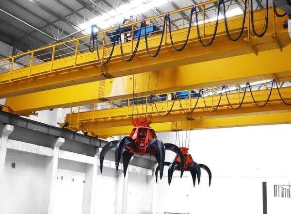 Sand Or Trash Lifting Grab Bucket EOT Crane High Working Class 10~30t