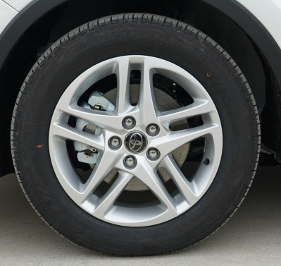 Версия 2023 Lingxian спаренного двигателя спаренного двигателя 2.0L Тойота C-HR умная электрическая гибридная