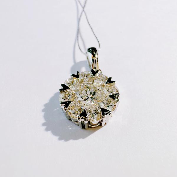 18K Gold Luxury Pendant Necklace Handmade Fashion Jewelry New Design Women Anniversary Wedding Banquet Diamond Rings