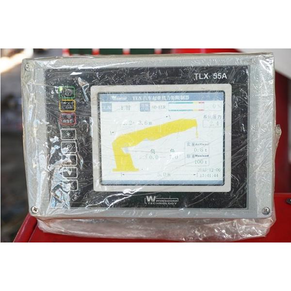 Heavy Duty Truck Mounted Telescopic Crane , Truck Bed Mounted Crane Folded Boom Type 10 X 4 100 Tons