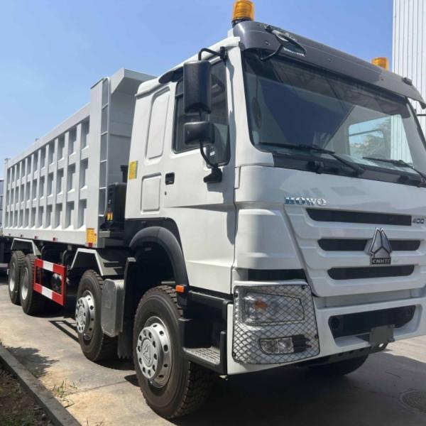 SINOTRUCK Howo Dump Truck 8X4 in Cameroon 375 Tipper Truck with Multimedia System
