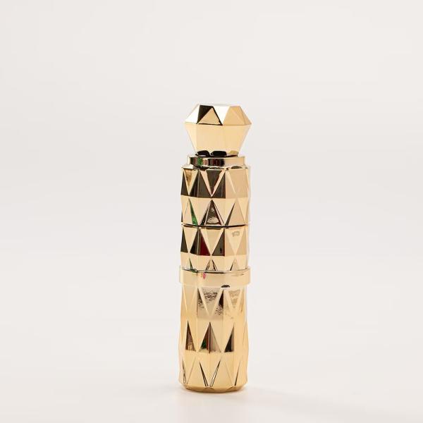 Diseño único, diseño de diamante tubo plástico de esmalte labial con muchos colores