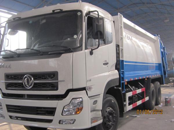 China made Garbage Container Hook Lift Truck for sale in 2016