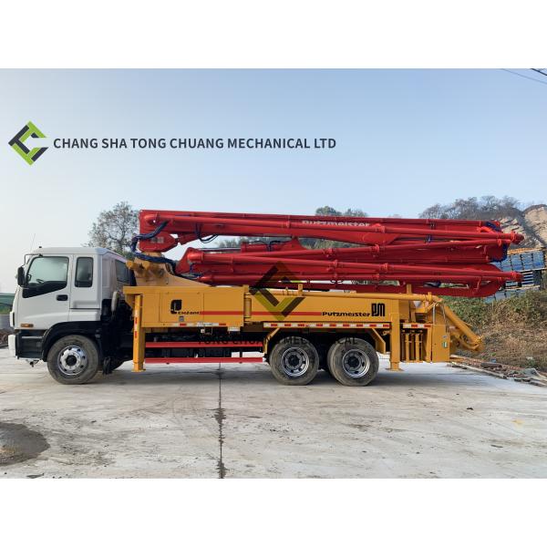 В 2009 году переработанный использованный бетонный насос Putzmeister 36 метров