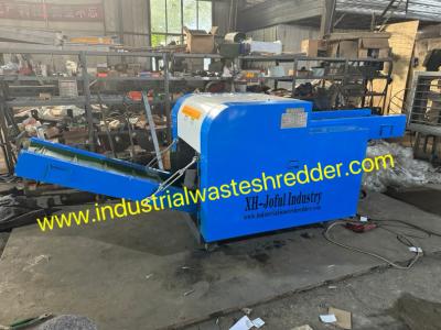 800C Small Plastic Film Cutting Machine 7.5KW Cuting Motor Color Logo Customized, movable PP yarns cutter with sharpener ,pet film rolls crusher machine