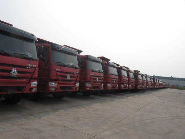 Tubeless Tire Design Sinotruk HOWO Truck 6*4 Trailers Head Truck for ECE Certification