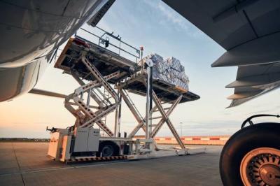 Agente de transporte aéreo seguro de carga para servicios logísticos desde España a Madrid Barcelona Valencia Palma Zaragoza Sevilla