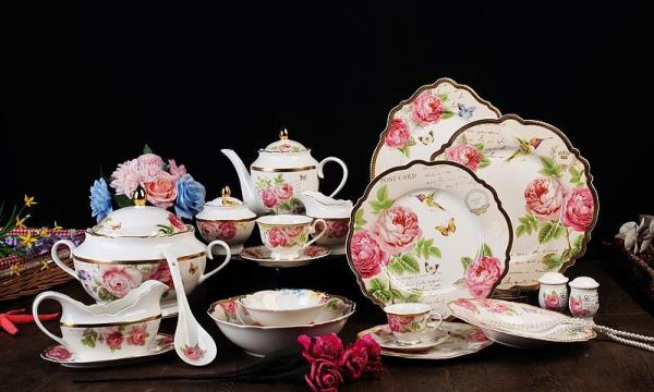 new bone china  elegant gold design dinner set 61 pcs with gif box/dinner plate/bowl/mug