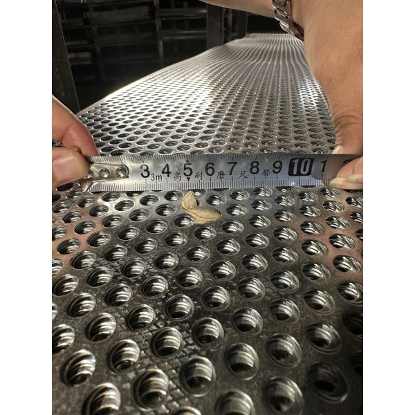 304 Slotted Stainless Steel Sheet Oblong Holes Filtration Custom Sizes