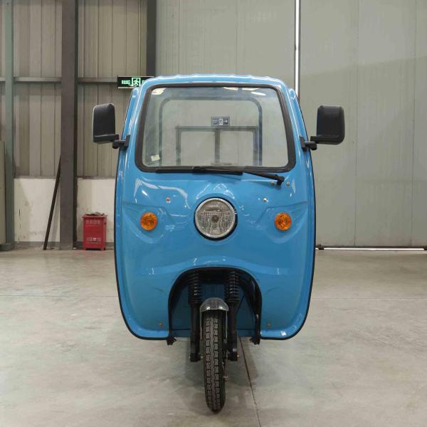 Semi-enclosed shed for electric tricycles