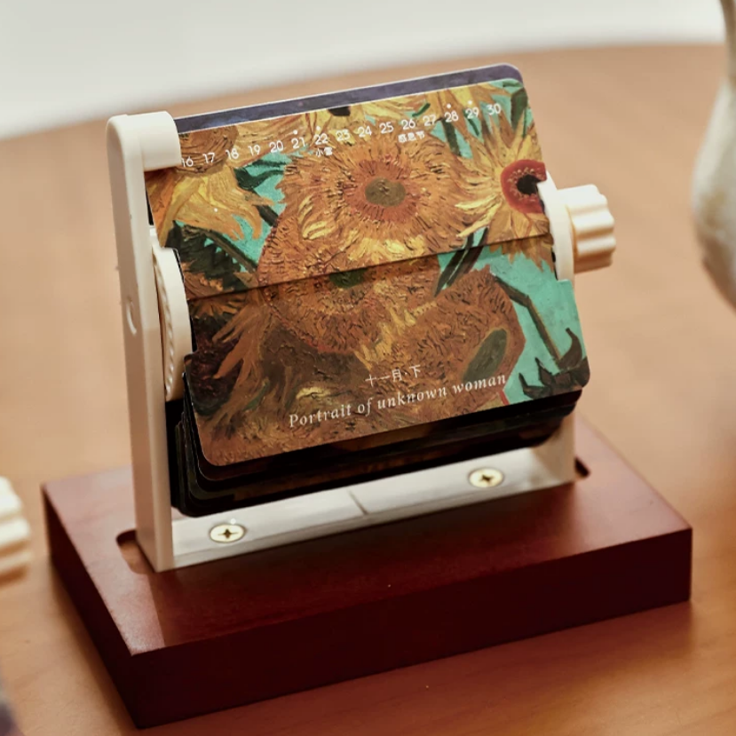 Hand-Crank Mechanical Flip Desk Calendars With Wooden Stand For Office Decor