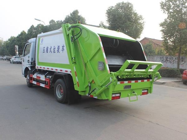 Dongfeng Dollicar D6 LNG 4x2 6cbm Compactor Garbage Truck