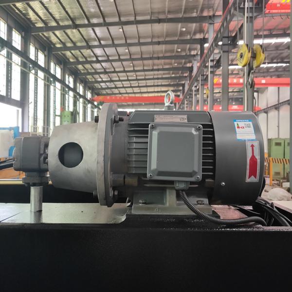 Small Shear Iron Cutting Machine QC11K- 6*1600mm 16times/Min For Metal Sheet