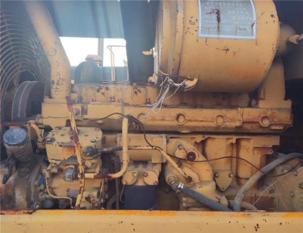                  Used Caterpillar 815 Bulldozer with Soil Compactor in Excellent Working Condition with Amazing Price. Secondhand Cat 815 Bulldozer with Road Roller on Sale             