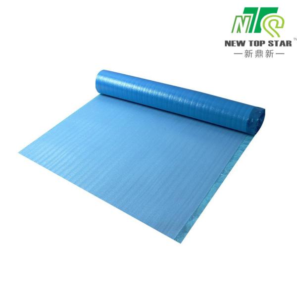 Underlayment настила твердой древесины пара золота, пол пены полиэтилена твердый деревянный положил в основу