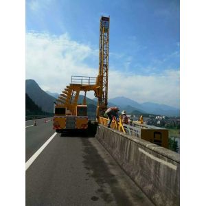 Bridge Inspection Truck
