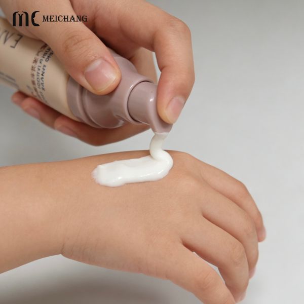 15ml 30ml 50ml 80ml 100ml Airless Freshness-Lock Hand Cream Tube with Pump, Custom Premium Packaging, Leak-Proof Eco Container (MC-707)