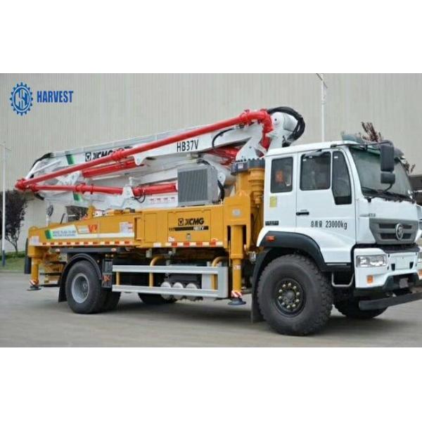 Caminhão da bomba concreta da produtividade 120m3/H da seção de  4x2 37m HB37V 5