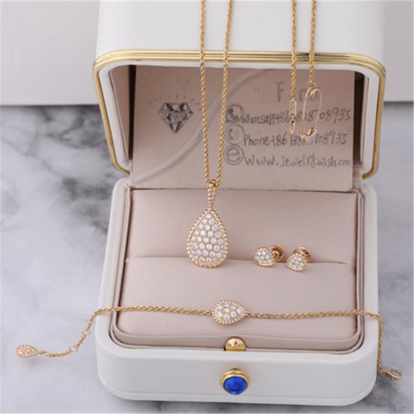 Le motif élevé de luxe du bracelet S de Boheme de serpent de bijoux de vrai or avec pavent la référence JBT00365M de diamants