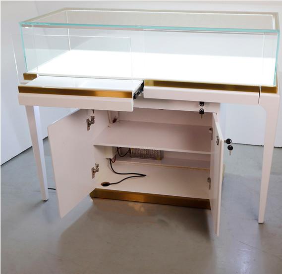 Óculos brancos super limpos Vitrine de jóias