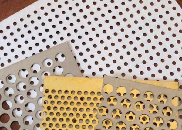 Electrical Galvanized Perforated Ceiling Tiles 2x2 PVDF Coated