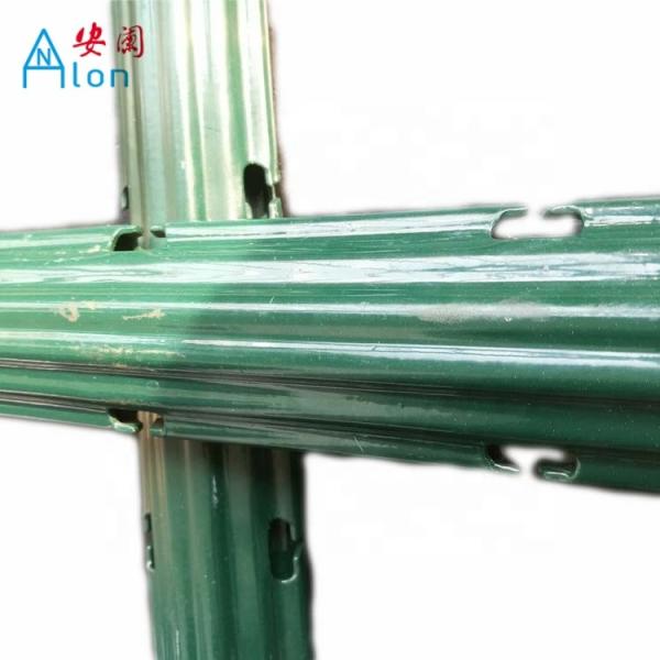 PVC Coated High Zinc Grape Vine Posts Used In Agriculture Plantation 1.5mm Thick