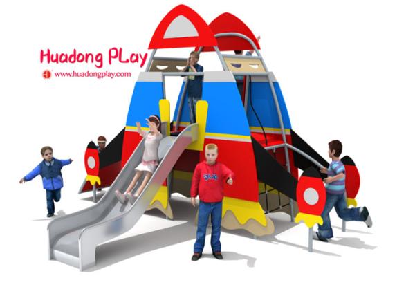 Daycare HDPE Playground  Steel Tube Material 460*370*300cm Wide Color Range