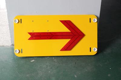 Warning Divert Traffic LED Arrow Boards Plastic Spraying Flashing Mode