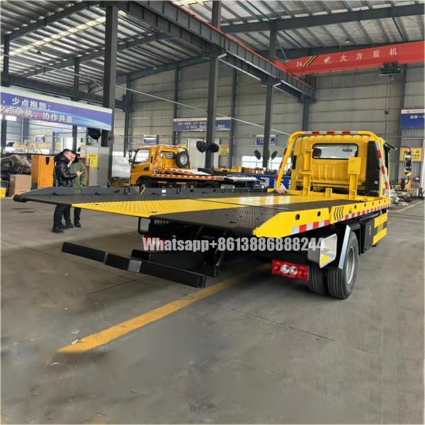 Upper Coat of 5-ton   Breakdown Truck      the Equipment Above  Roadside Assistance Trailer