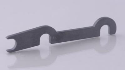 Plaques de connexion résistantes à l'usure en céramique de nitrure de silicium - Une alternative longue durée aux connecteurs métalliques traditionnels