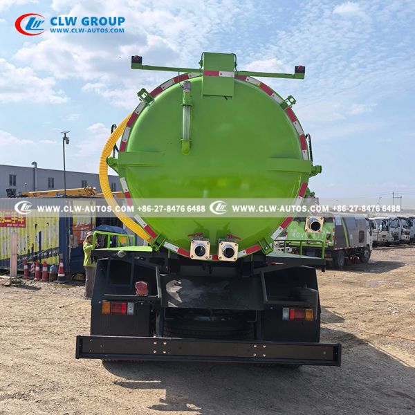 12 Cubic Meters Carbon Steel Tank Vacuum Sewage Suction Truck with High-efficiency Rotary Vane Vacuum Pump