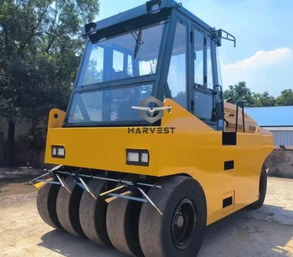 16 Ton Full Hydraulic Drive Pneumatic Road Roller LTP1016H with Cummins Engine for Sale in Tonga