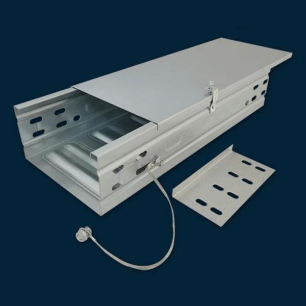 Rectangular / Trapezoidal 500mm Cable Tray Hot dip Galvanized Silvery