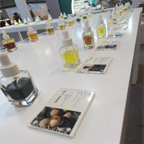 OEM Service Home Lemon Fragrance Scented Body Wash with Colourless Oil