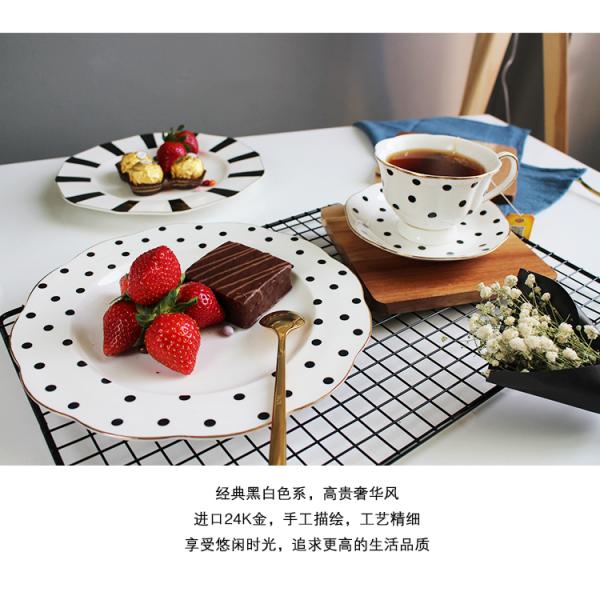 Деловые подарки По случаю Винтажные фарфоровые чашки и тарелки с золотой ручкой