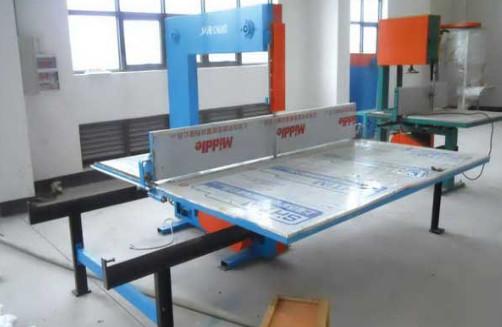 Vertical EPE Foam Machine / EPE Foam Sheet Cutting Machine 1500 Mm Width