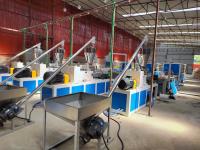 Extrudeuse de type intégral, machine à conduites de câbles en PVC pour les gaz d'échappement et les structures d'assemblage automatique
