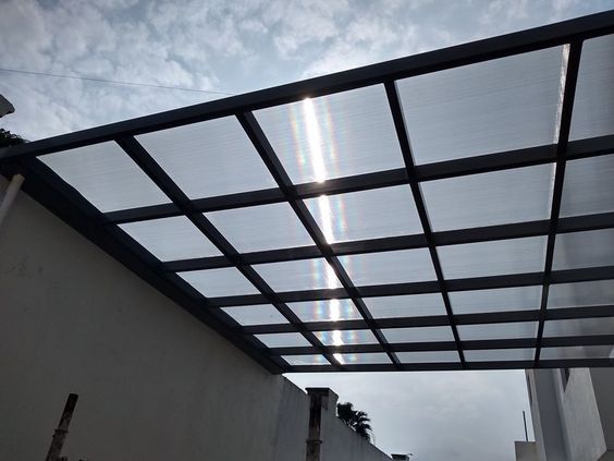 Awning Canopy Roofing PC Hollow Sheet Twin wall Polycarbonate Hollow Sheet Ideal for Weather Resistant Building Solutions