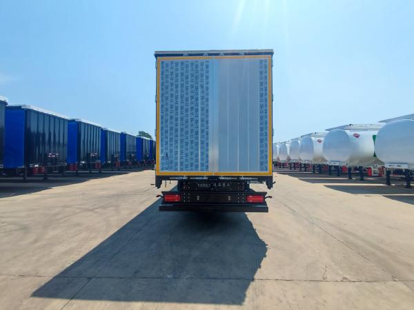 Steel Tri Axle Side Curtain Semi Trailers With Jost E100 Landing Gear And Competitive
