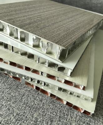 Decorative U Baffle Aluminum Panel Ceiling Wooden Grain Coated Suspended Acoustic Ceiling Baffles