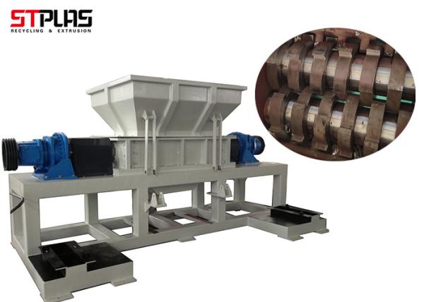 Two Shaft Bottle Industrial Plastic Shredder STPLAS ST2 Machinery For Large Capacity