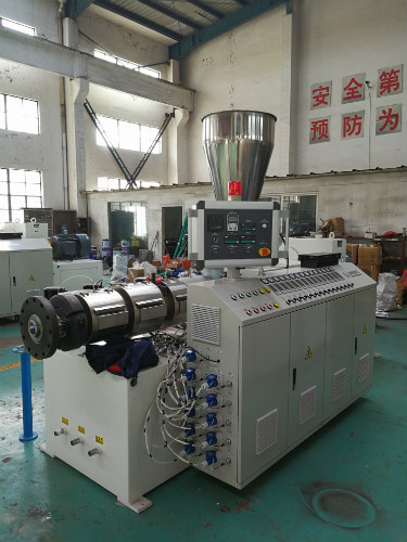 UPVC 1200mm Plastic Pipe Production Line , Pvc Pipe Extruder
