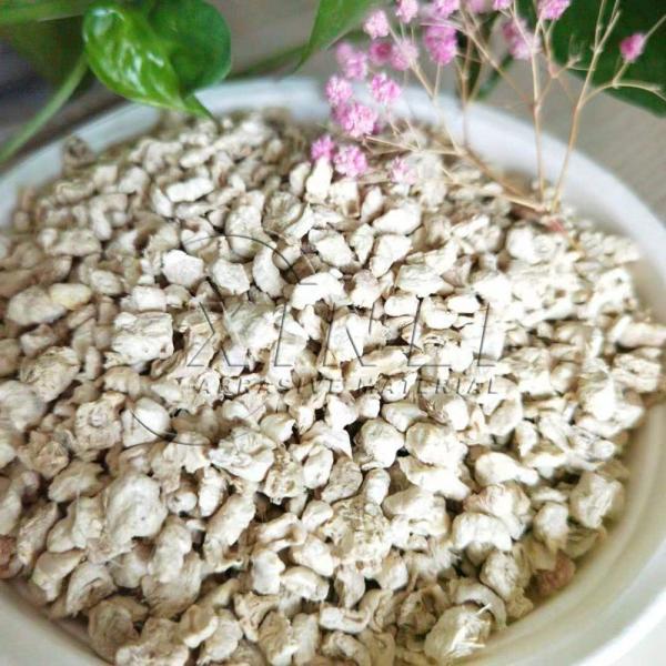 Corn COB Grit 2.36g/Cm3 Yellow Brown Corn Cob Sandblasting Metal Polishing