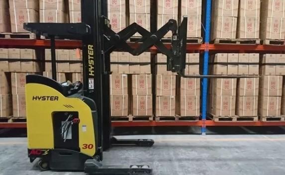 Heavy Duty Pallet Racking Double Deep , Powder Coated Warehouse Shelving Racks