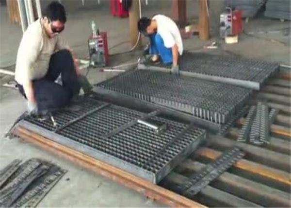 metal grate flooring/stainless steel grates/metal grate flooring/steel bar grating/steel grate flooring/grating