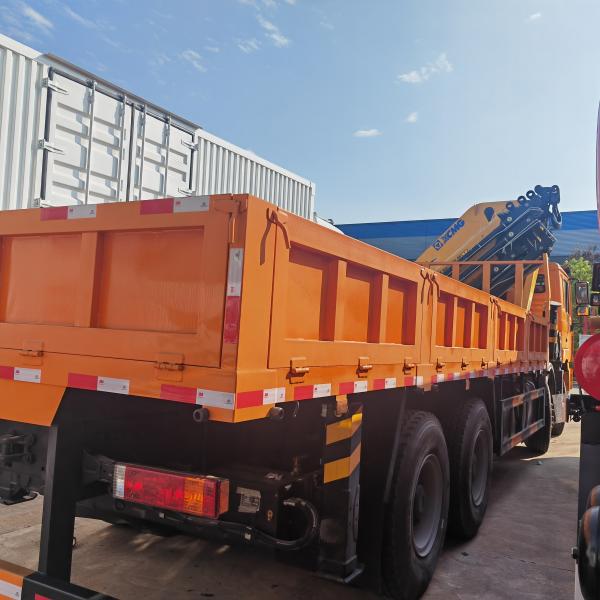 Shacman F3000 Truck With XCMG GSQZ860 32ton Folding Crane