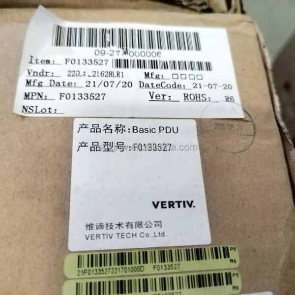 1U High Power Universal Type PDU 220V 40A 16A Input Switch Power Distribution Unit